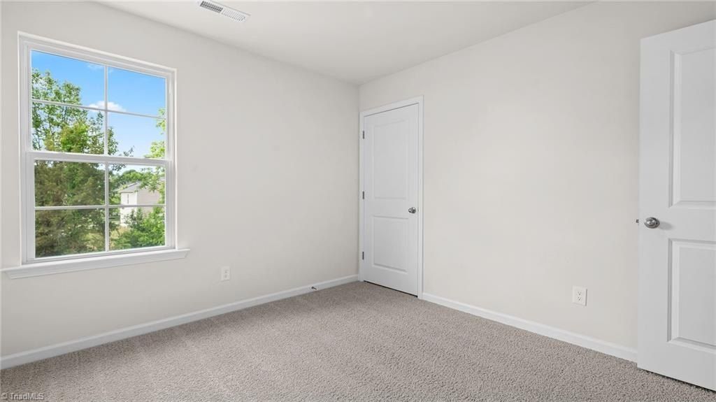 4049 Yucca Avenue. Winston-Salem, NC 27127
