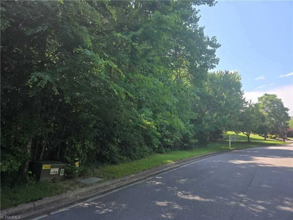 1207 Sturbridge Avenue. High Point, NC 27262
