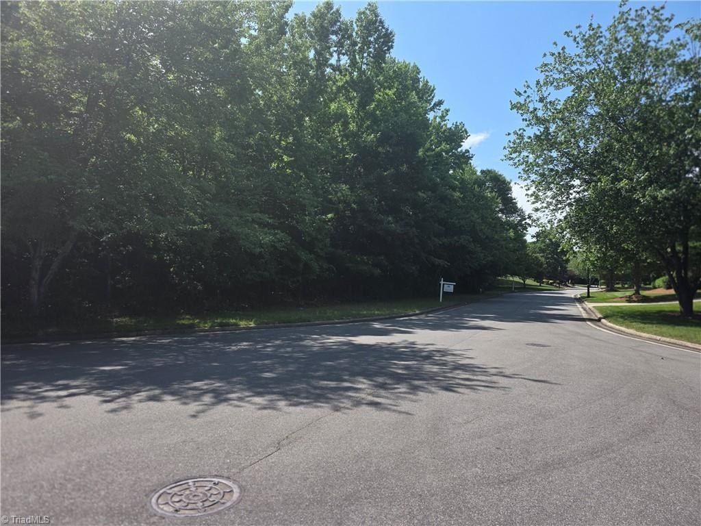 1207 Sturbridge Avenue. High Point, NC 27262