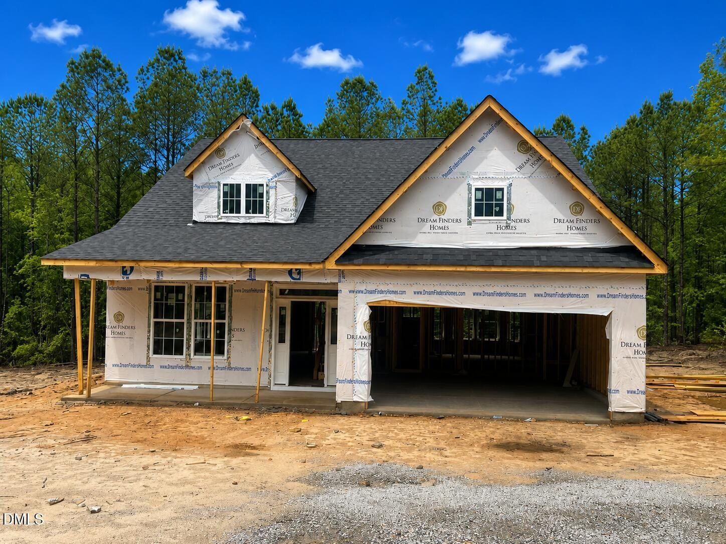 398 Grand Griffon Way. Lillington, NC 27546