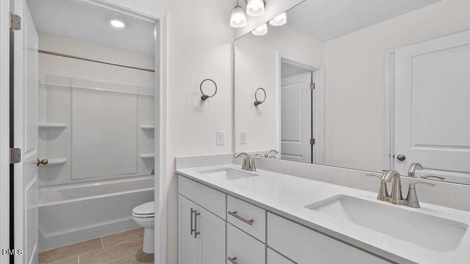 49 W Fire Opal Court. Clayton, NC 27520