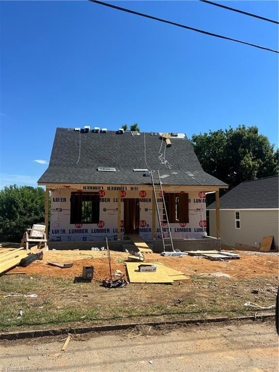 915 Redding Drive. High Point, NC 27260
