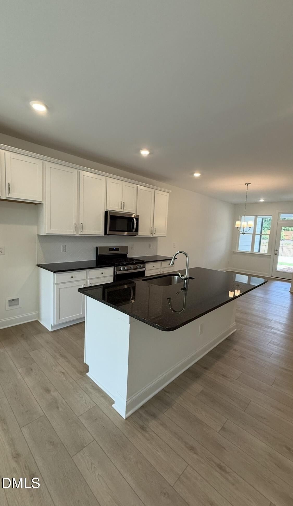 512 Traditions Grande Boulevard. Wake Forest, NC 27587