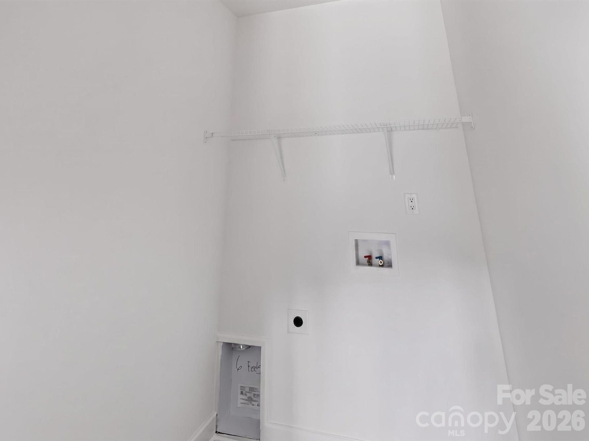 417 8Th Street Drive Sw. Hickory, NC 28602