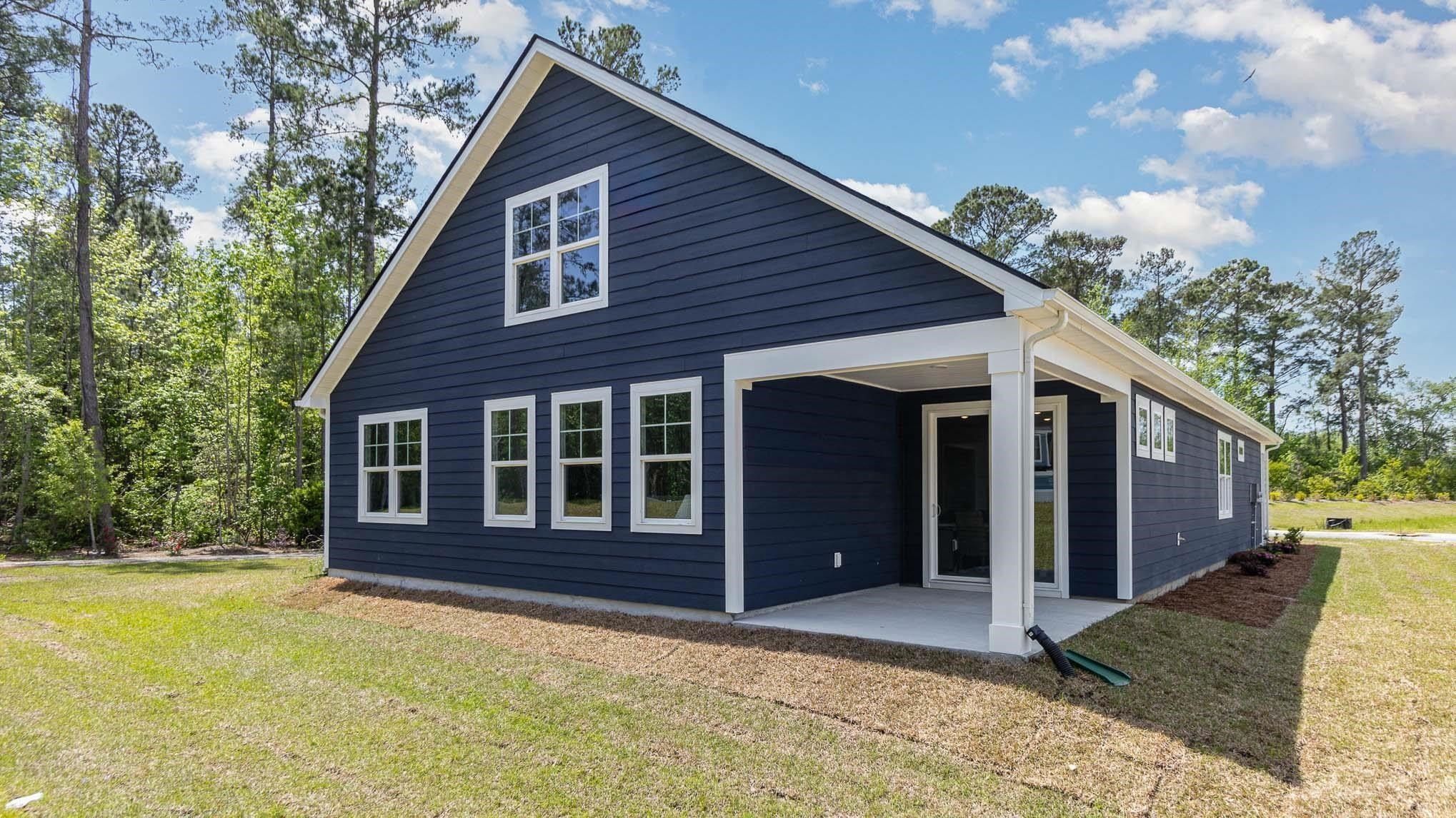 1292 Woodhouse Dr. Ash, NC 28420