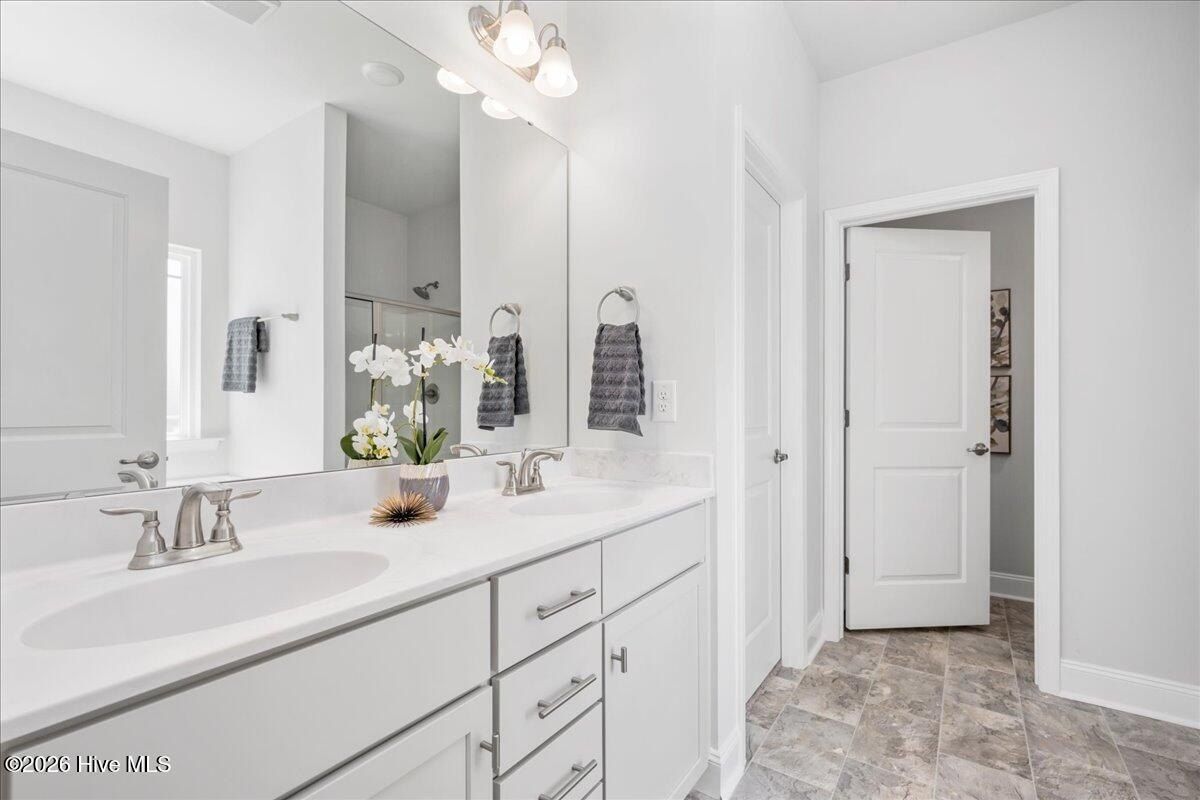 820 Hidden Bridge Drive. Jacksonville, NC 28546