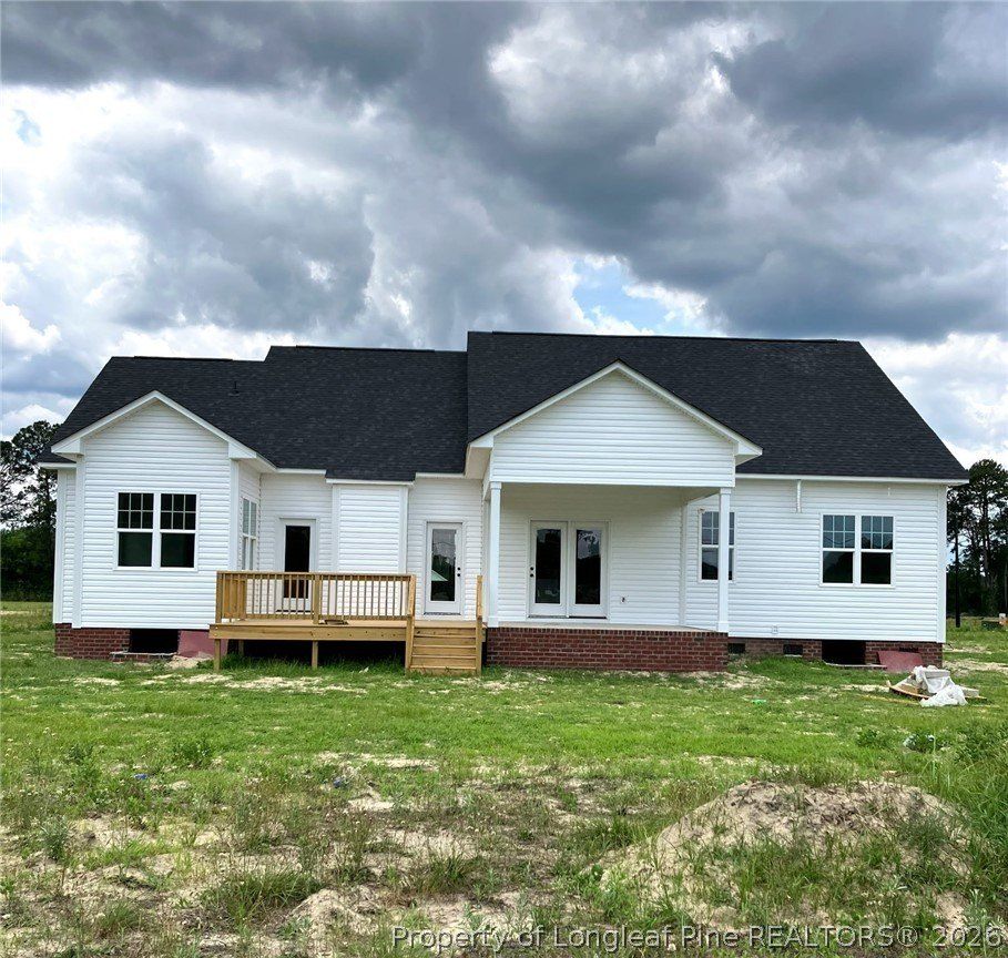 3010 Dinwiddle Drive. Wade, NC 28395