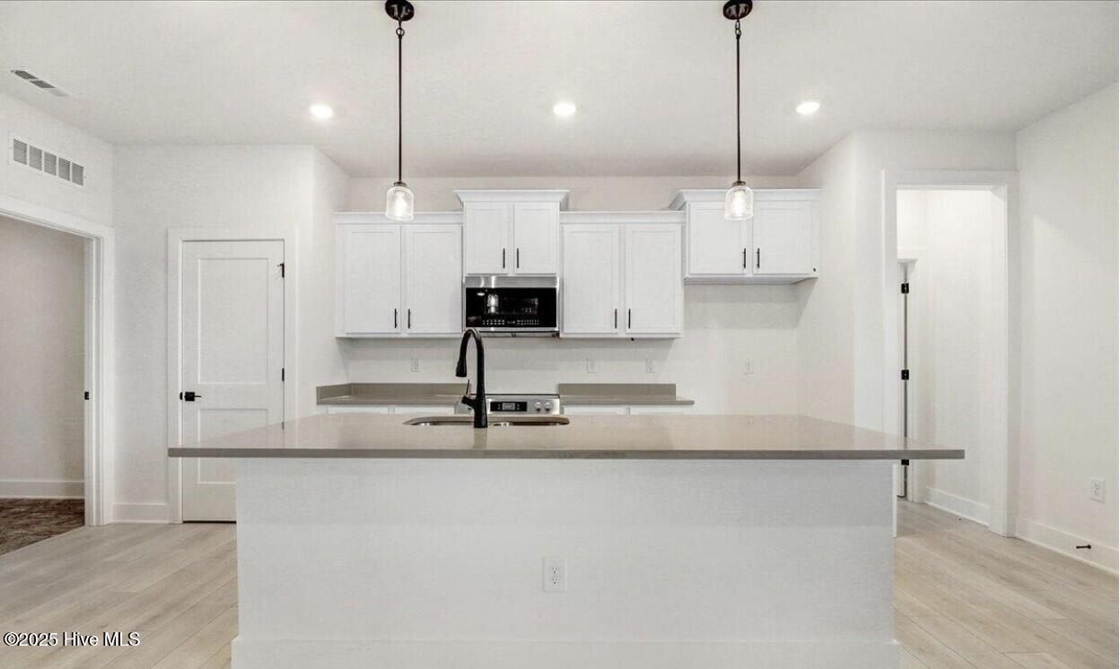 822 Hidden Bridge Drive. Jacksonville, NC 28546