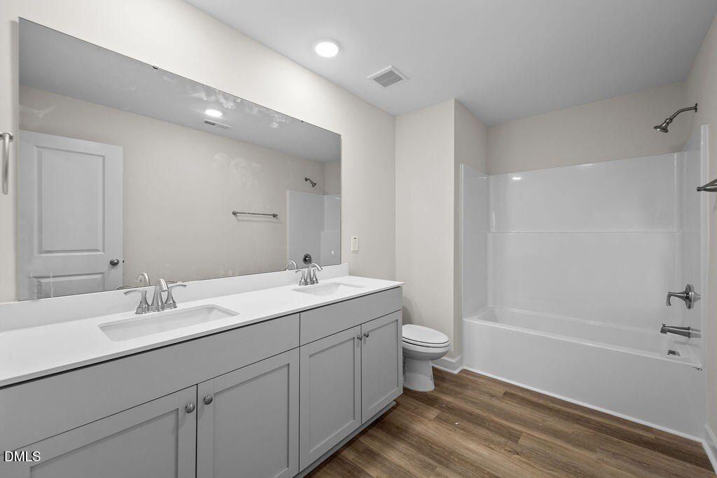 51 Ambrosia Way. Bunnlevel, NC 28323