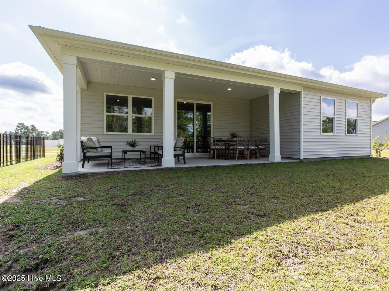 1167 Indigo Bunting Drive Lot 158. Leland, NC 28451