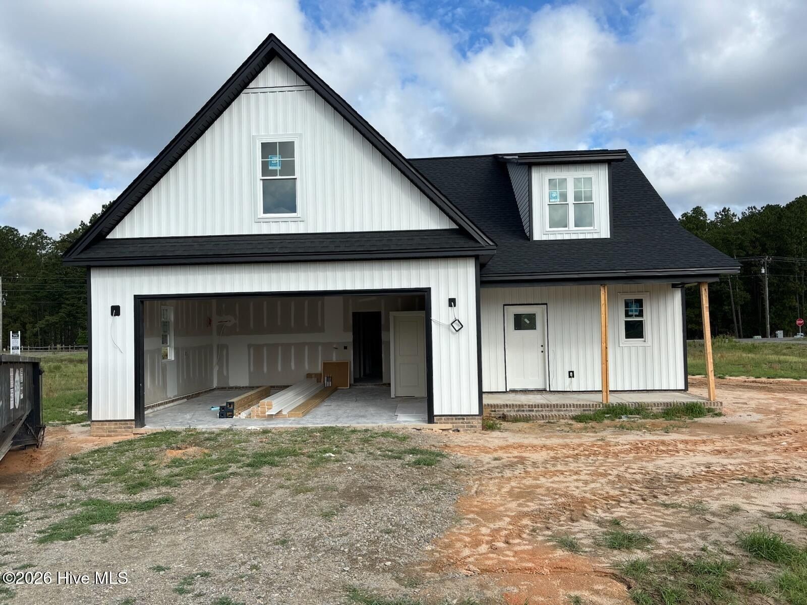 400 Mossy Cup Lane. Aberdeen, NC 28315