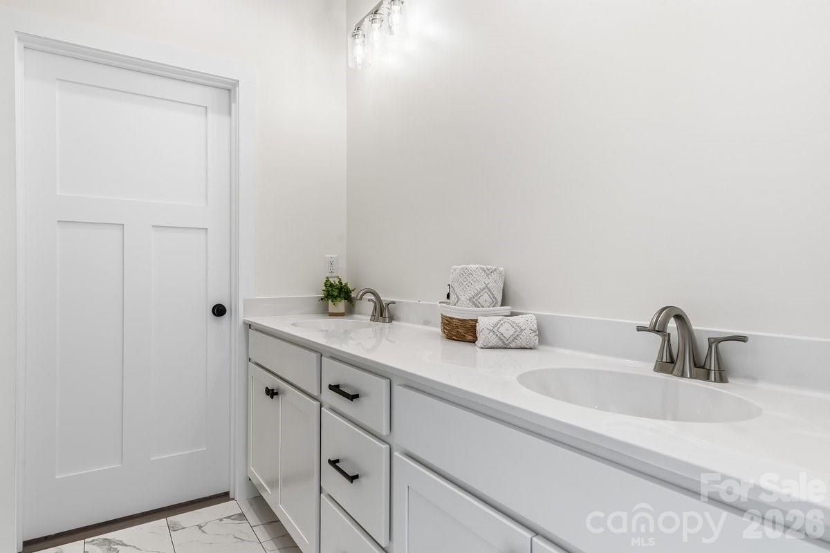 49 Grace Court. Mars Hill, NC 28754