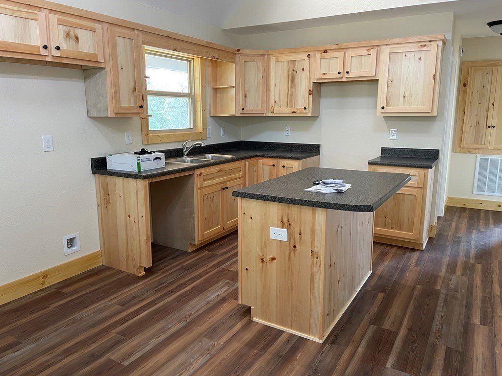 25 Glenn Oak Lane. Hayesville, NC 28904