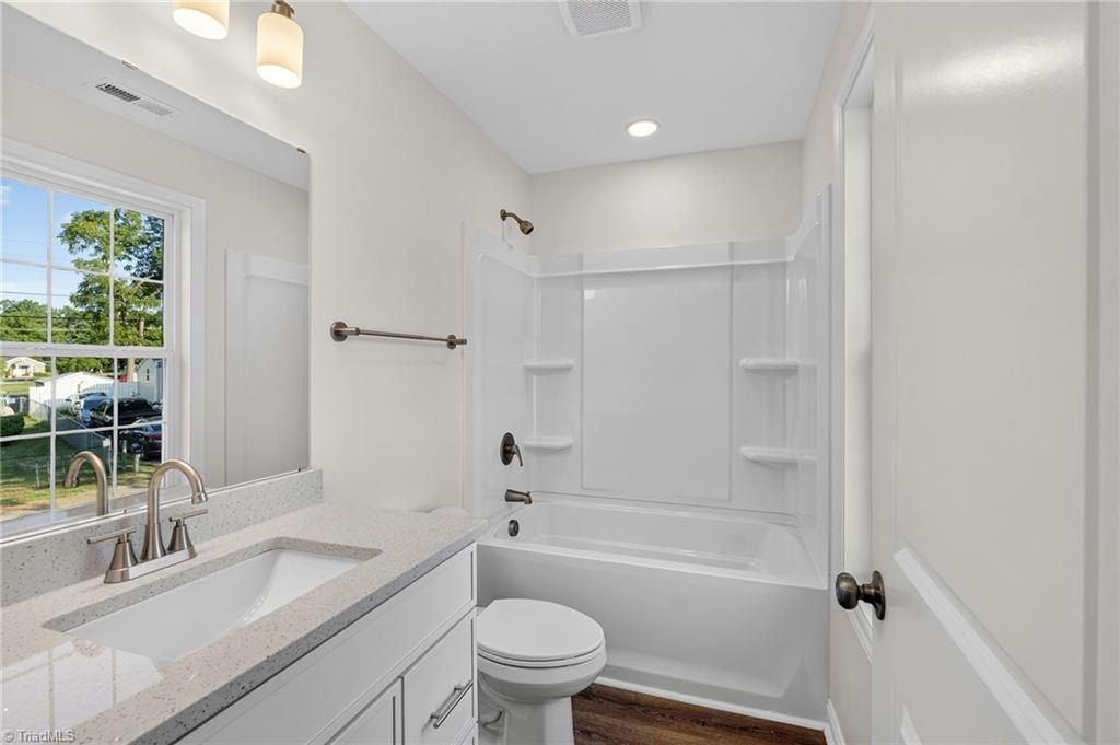 4606 Erin Street. Winston-Salem, NC 27105