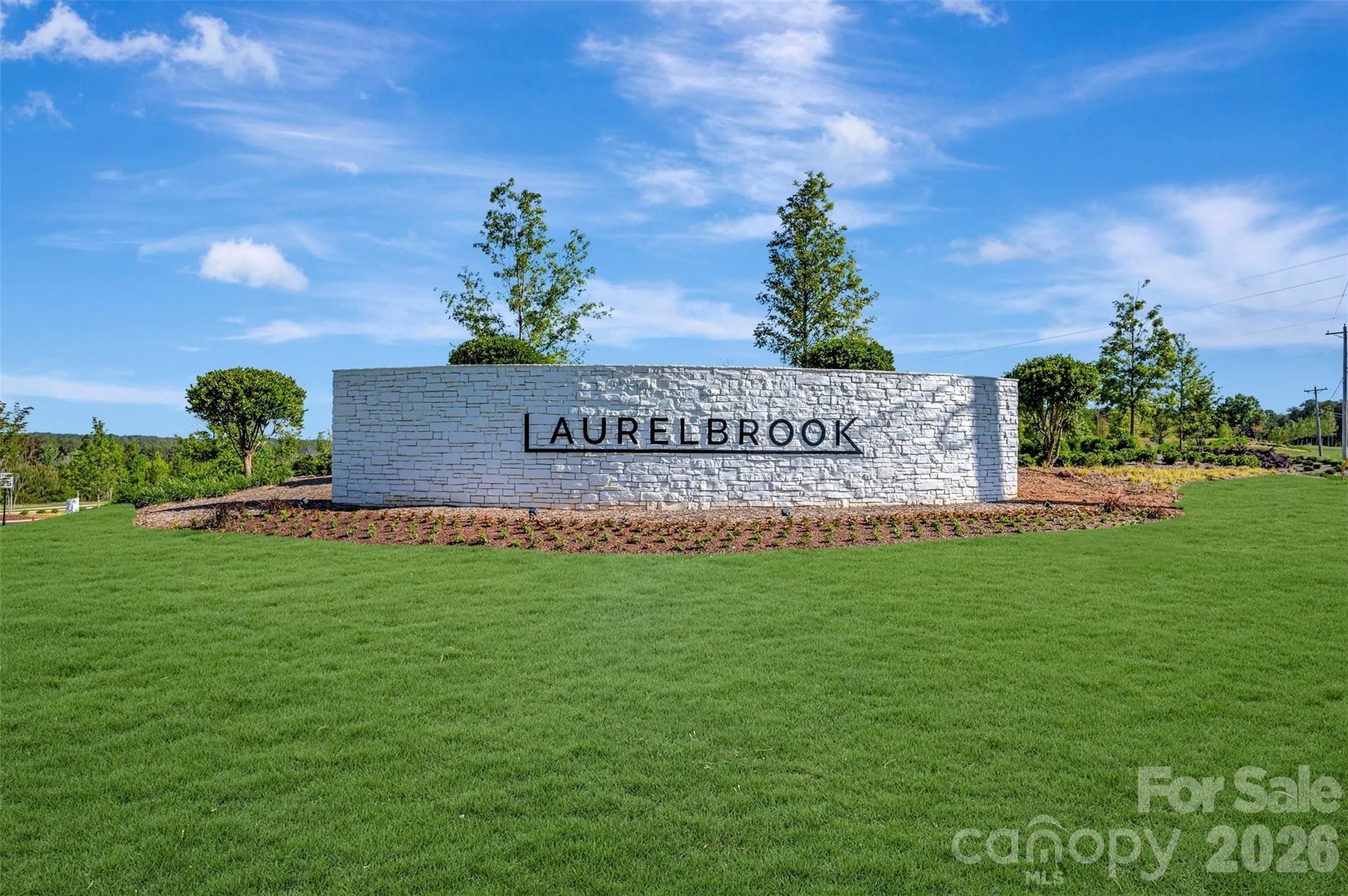 8887 Visgrove Drive. Sherrills Ford, NC 28673