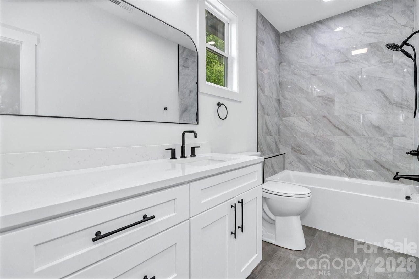 80 Goldenwood Lane. Mills River, NC 28759