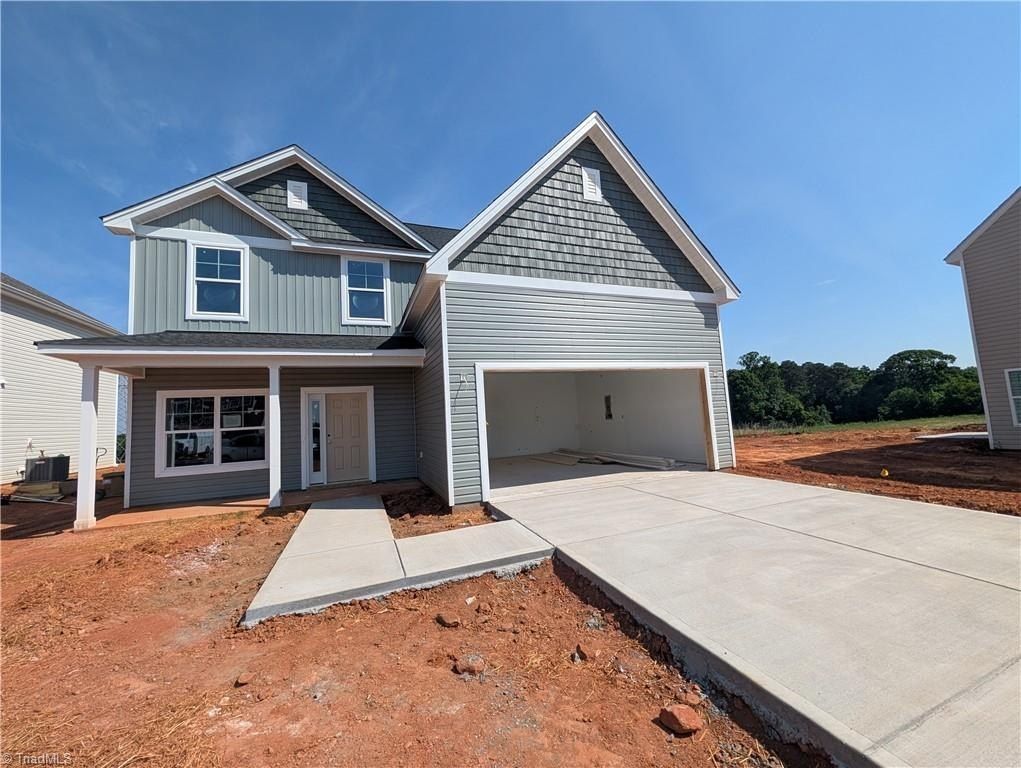 1318 Dandridge Drive. Kernersville, NC 27284