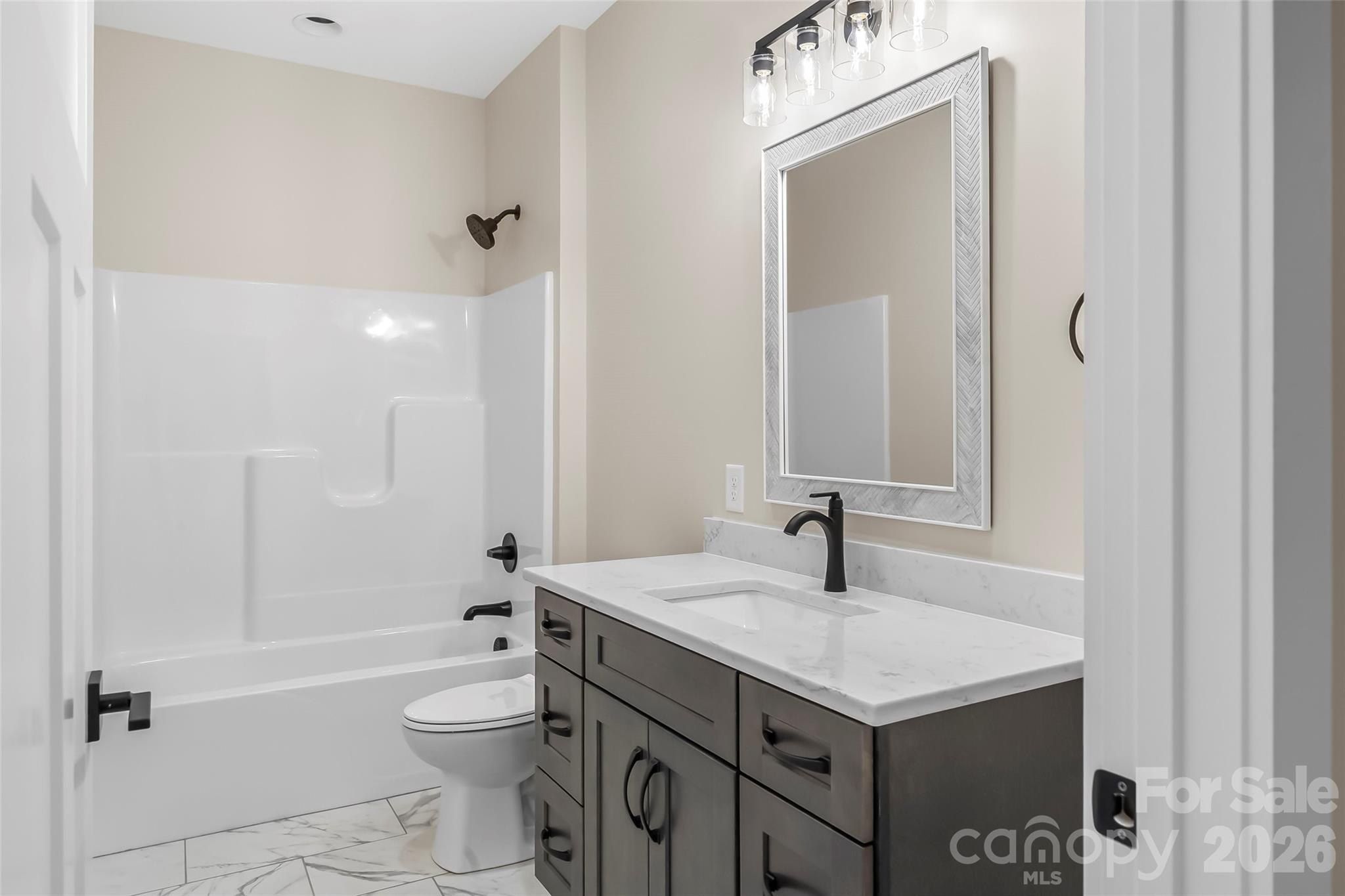 2456 Saratoga Run. Morganton, NC 28655