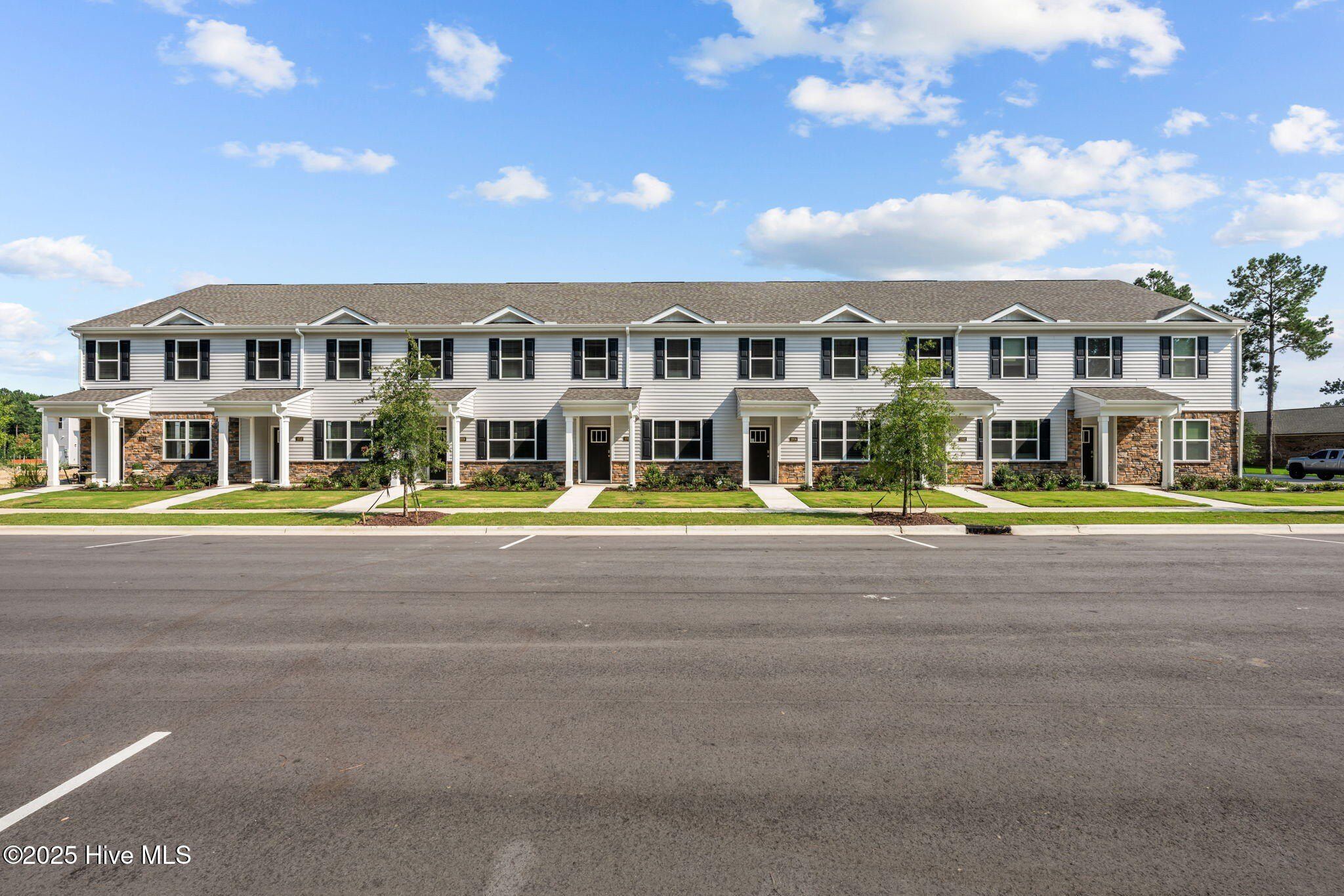 1036 Bayard Wootten Way. New Bern, NC 28562