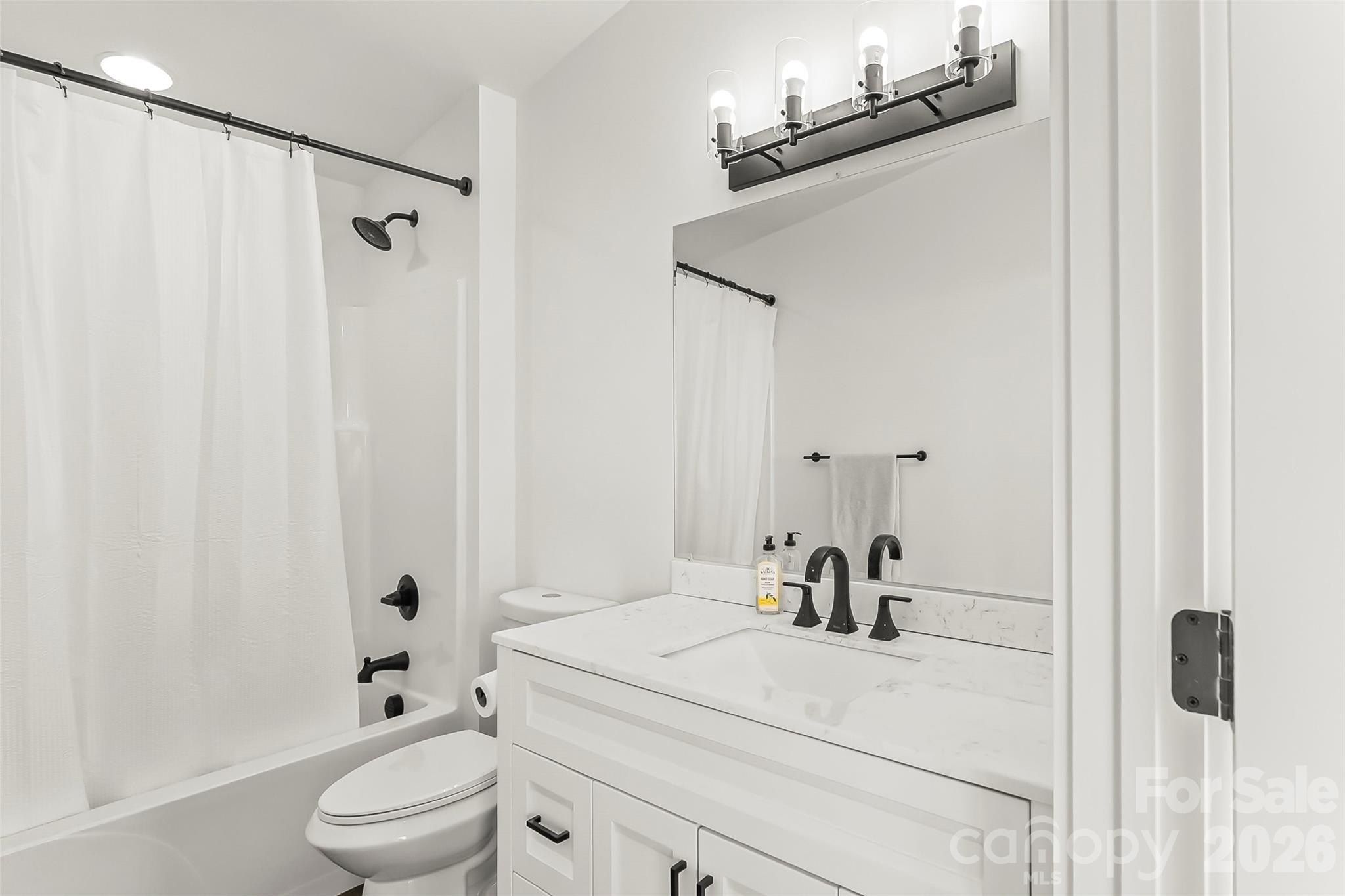 6718 Walkertop Mountain Heights Drive. Morganton, NC 28655