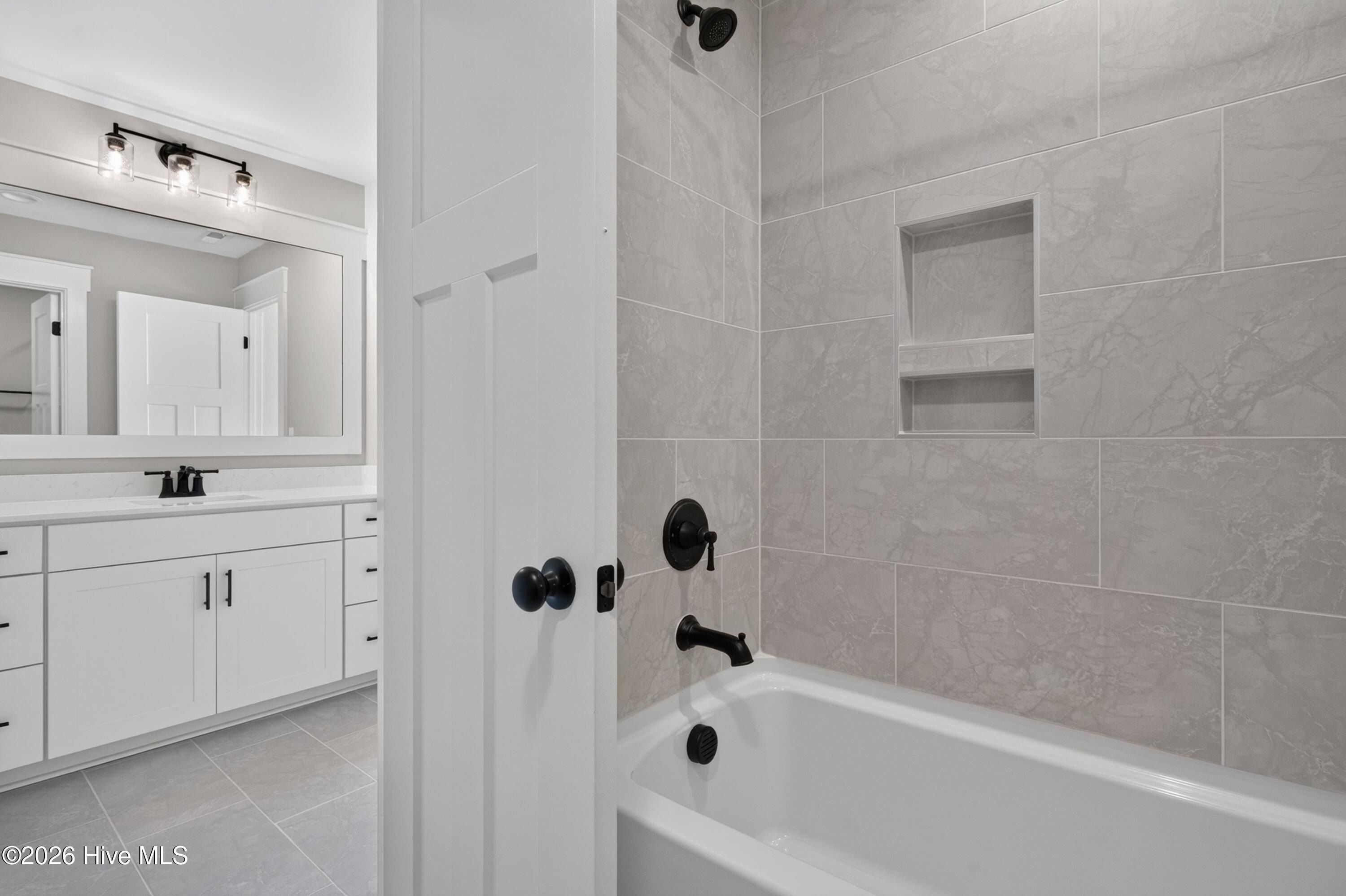 323 Grayhawk Circle. Wilmington, NC 28411