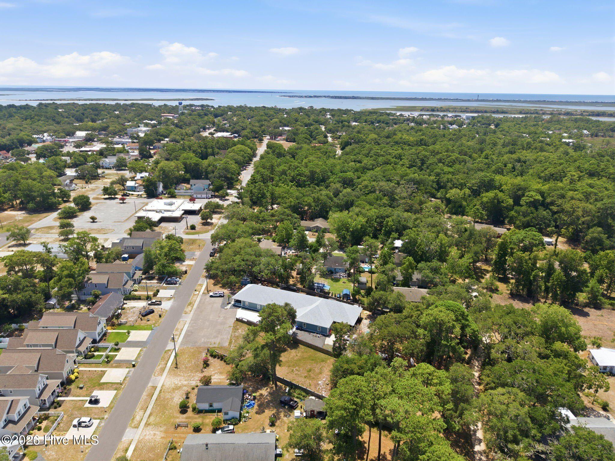 1015 N Caswell Avenue. Southport, NC 28461