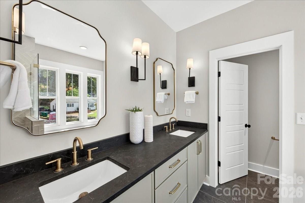 3940 Admiral Avenue. Charlotte, NC 28205