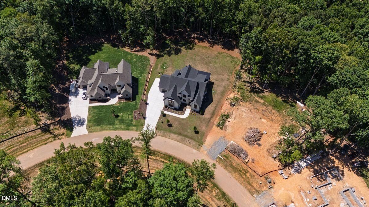 142 Clementine Way. Chapel Hill, NC 27516