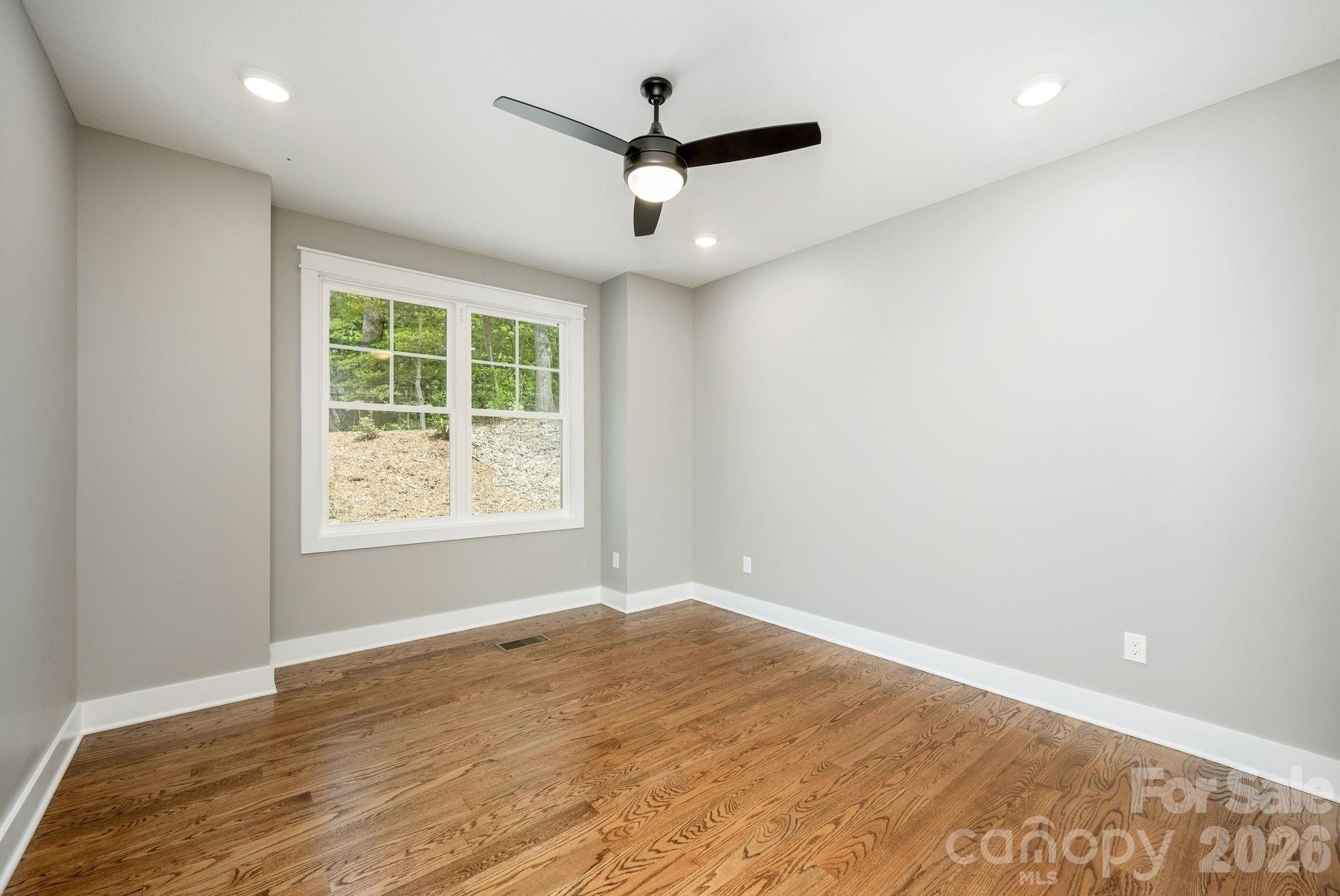 634 Hollybrook Drive. Flat Rock, NC 28731