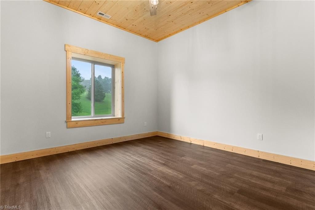 16 Bear Lodge Drive. Sparta, NC 28675