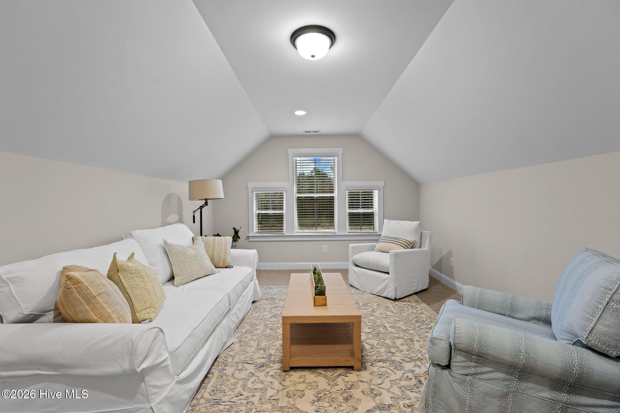1013 Hunter Grace Drive. Winterville, NC 28590