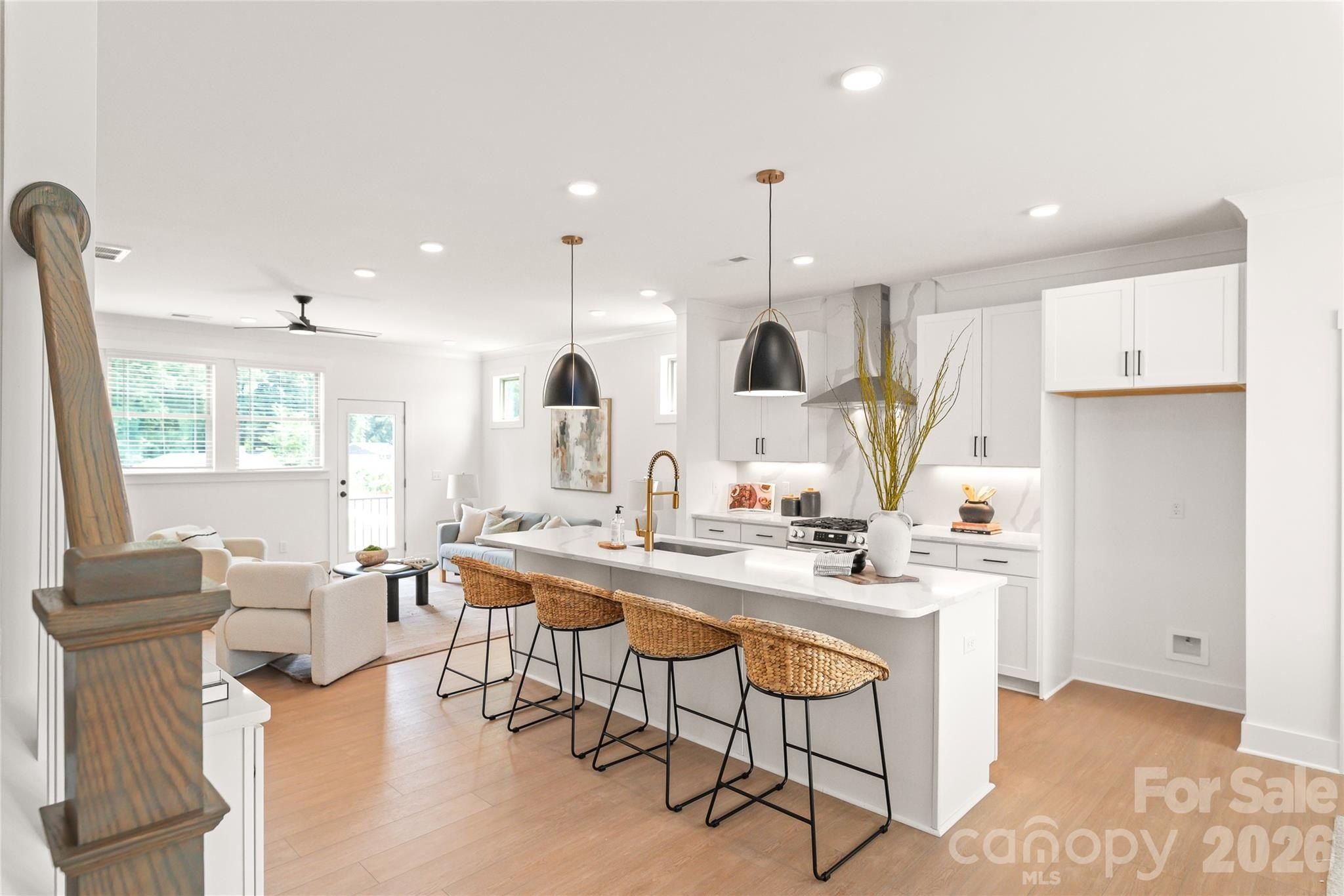 817 Garringer Place. Charlotte, NC 28208