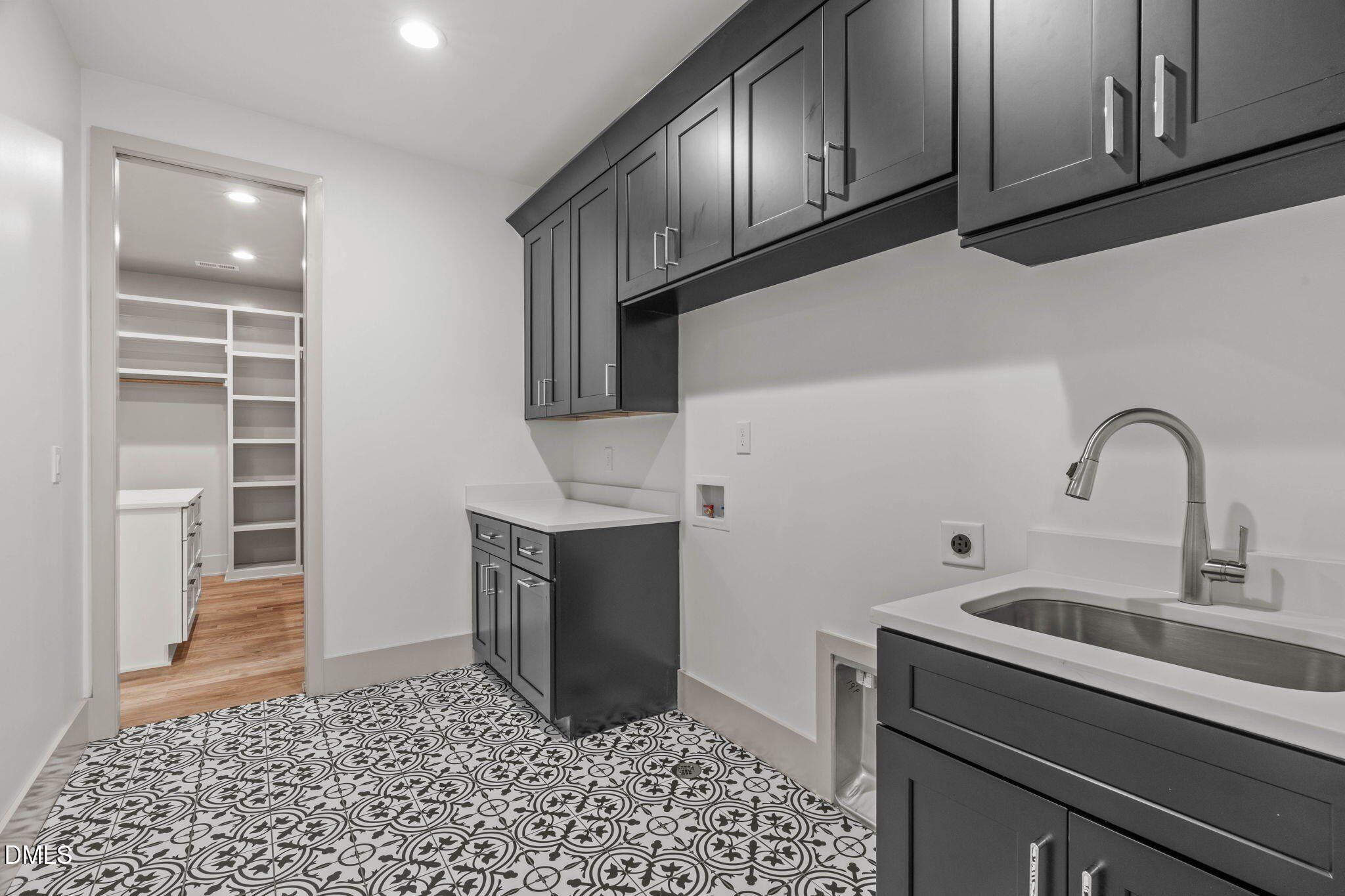 1005 Addison Place. Raleigh, NC 27610