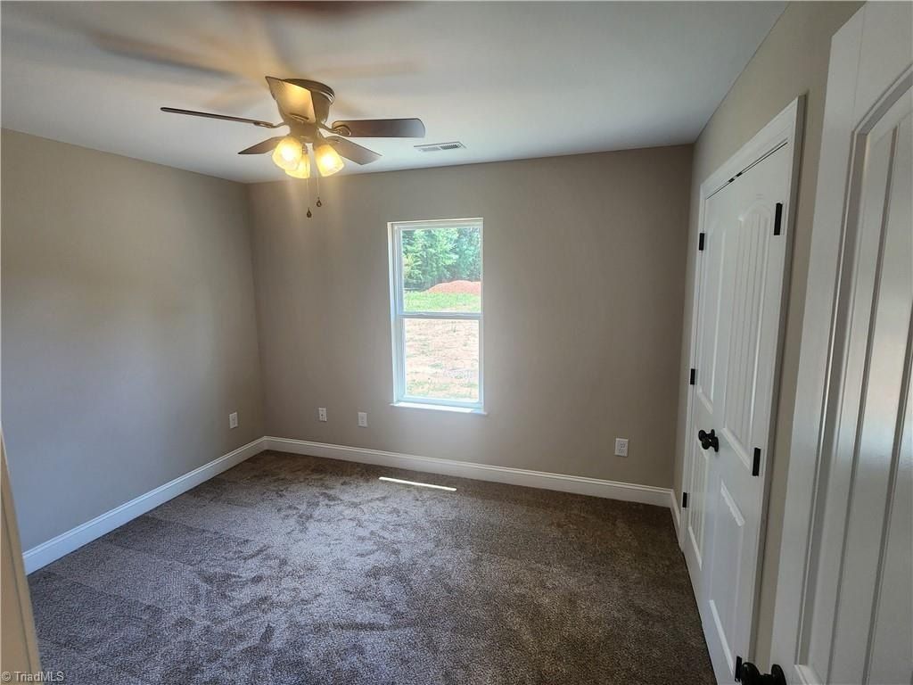 199 S 12Th Avenue. Mayodan, NC 27027