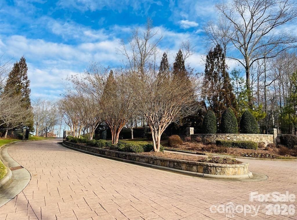 7061 Ridgeview Lane. Iron Station, NC 28080