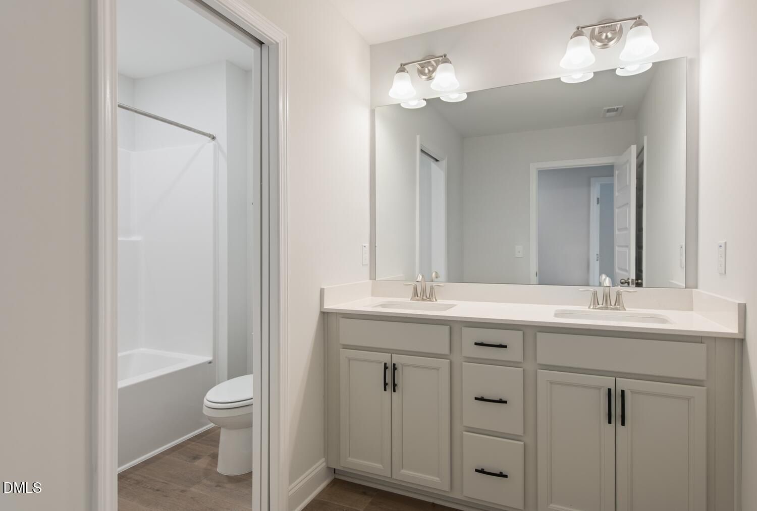 4421 Dominion Crest Drive. Apex, NC 27523