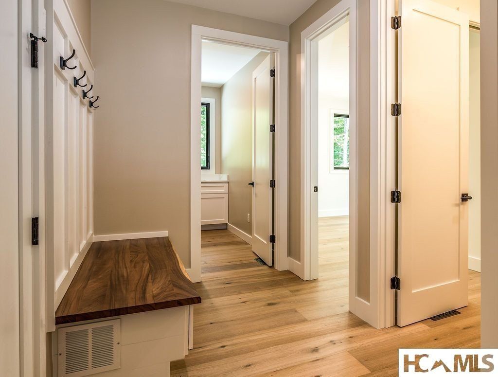384 Lone Panther Ridge Lot 14. Cashiers, NC 28717