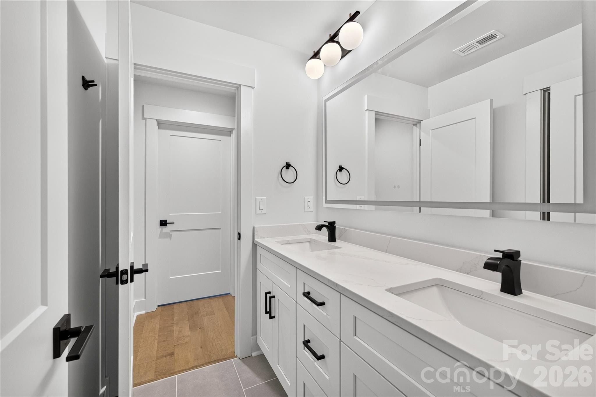 21017 Entrada Drive. Cornelius, NC 28031