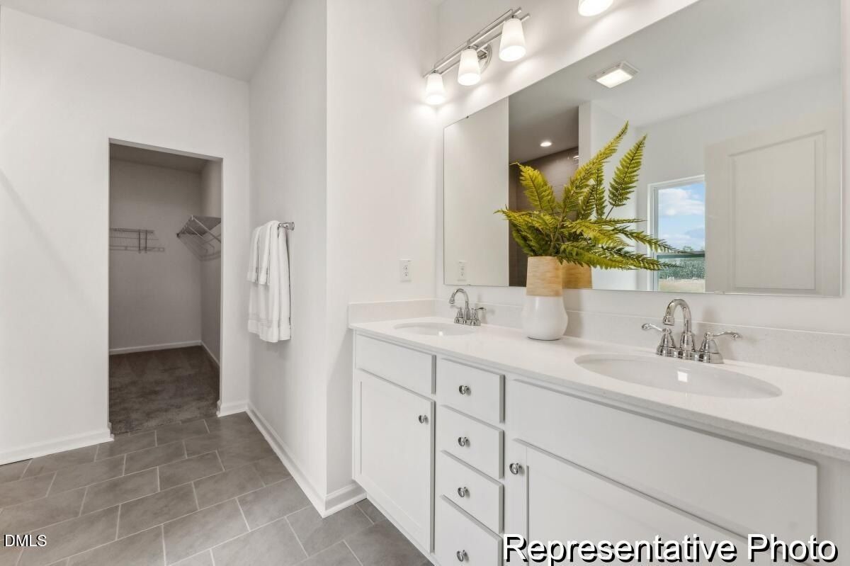 113 Cedarbranch Way. Erwin, NC 28339