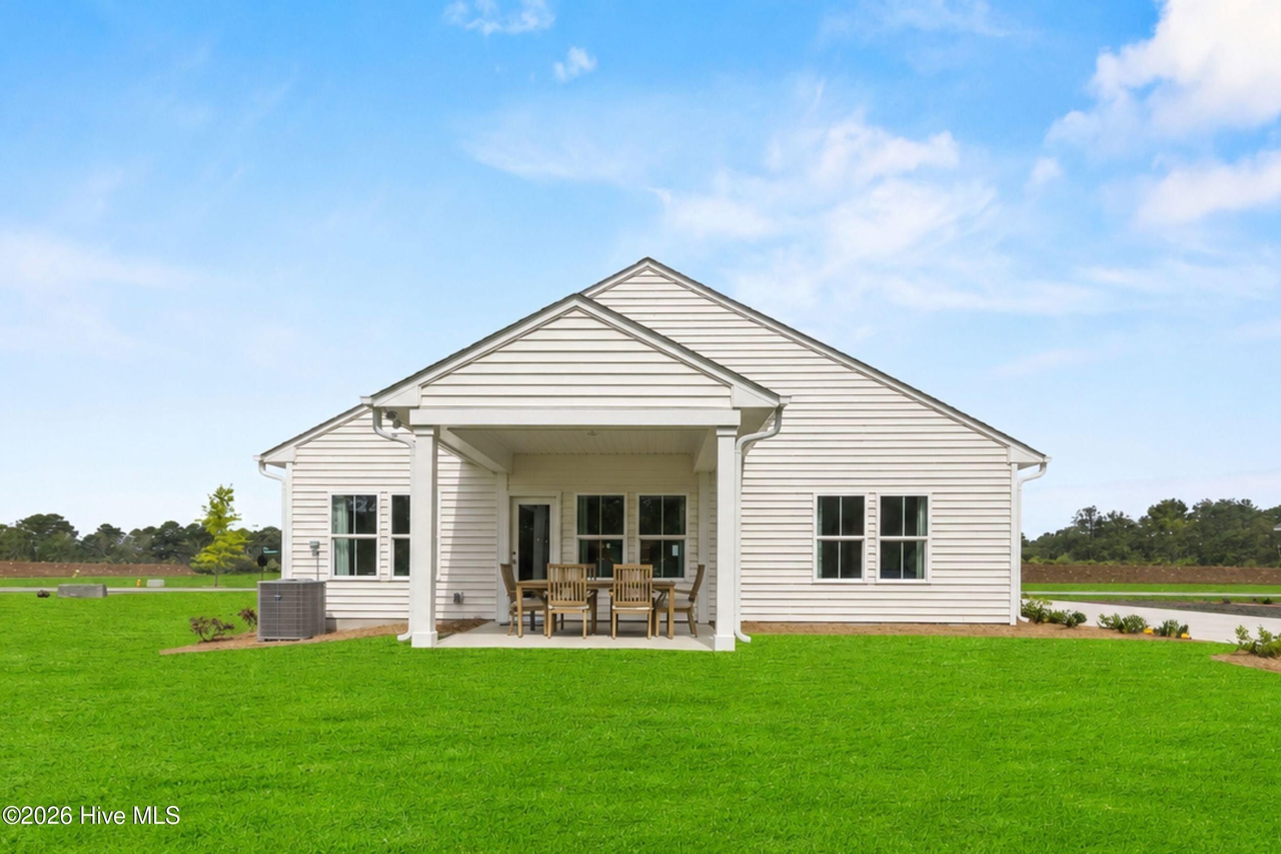 629 Pelican Cove Way Se. Southport, NC 28461