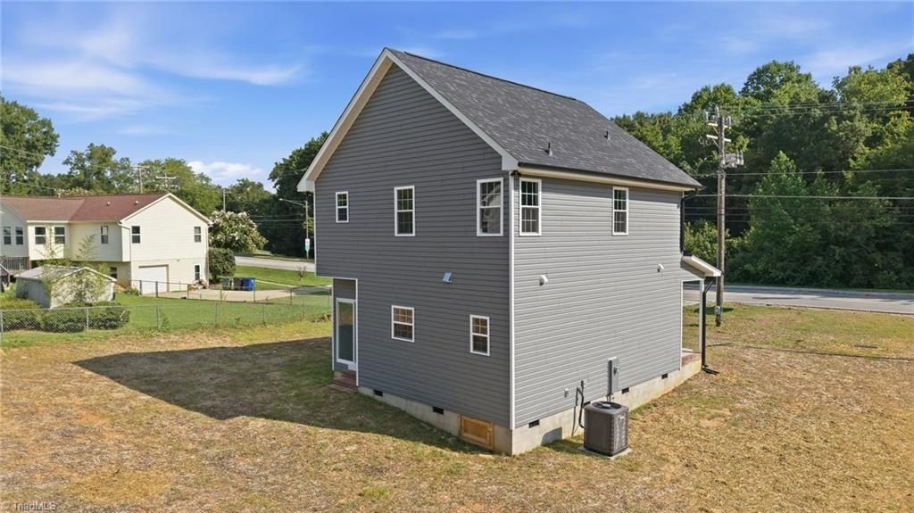 2808 Reynolds Park Road. Winston-Salem, NC 27107