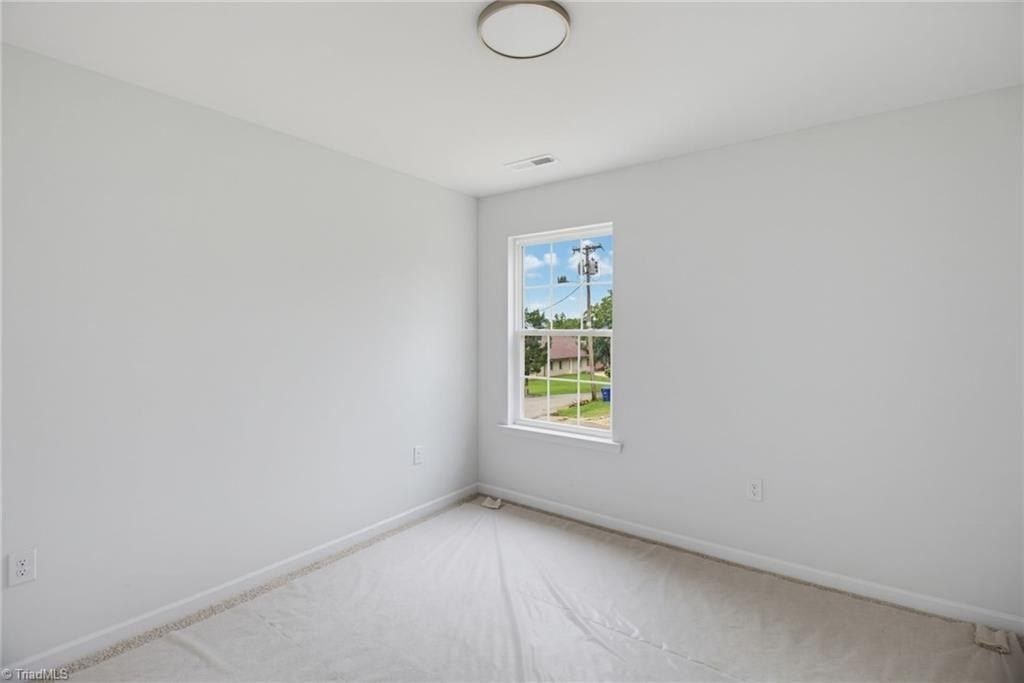 515 Holt Street. Lexington, NC 27292