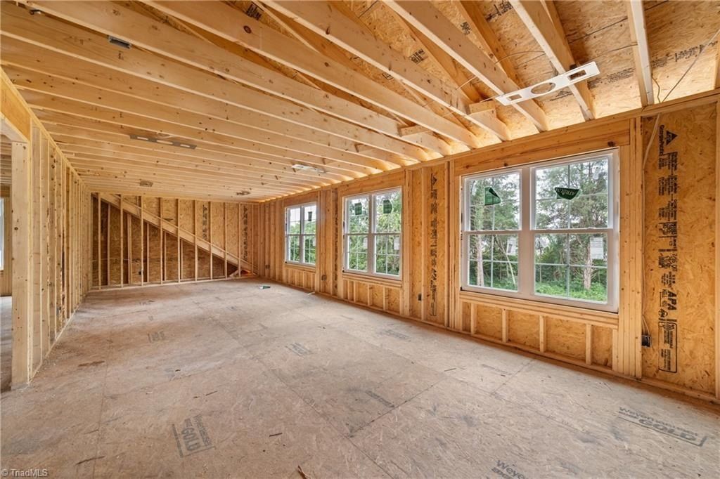 4628 Pinehill Drive. Pfafftown, NC 27040