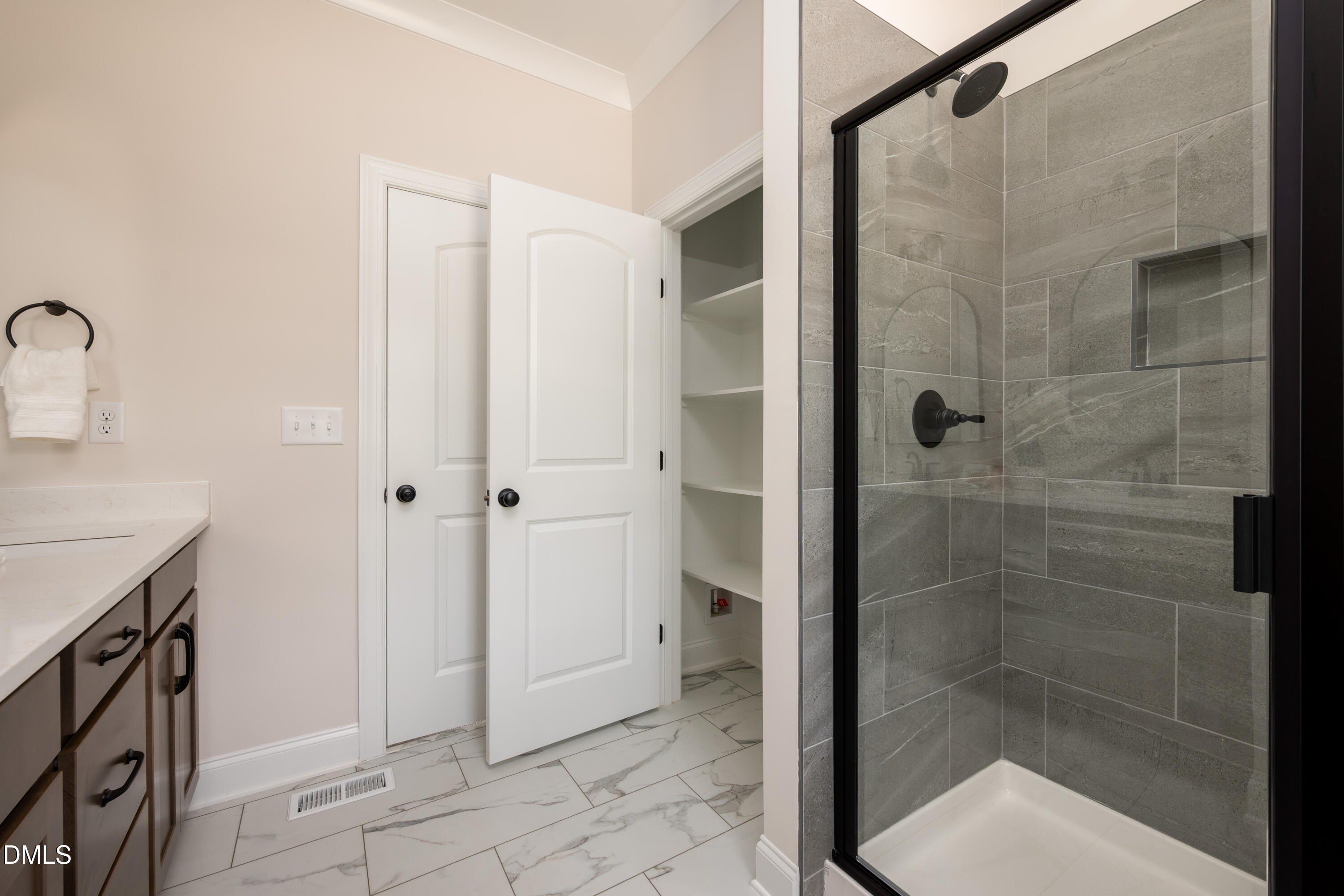 2275 Peachtree Hills Road. Spring Hope, NC 27882