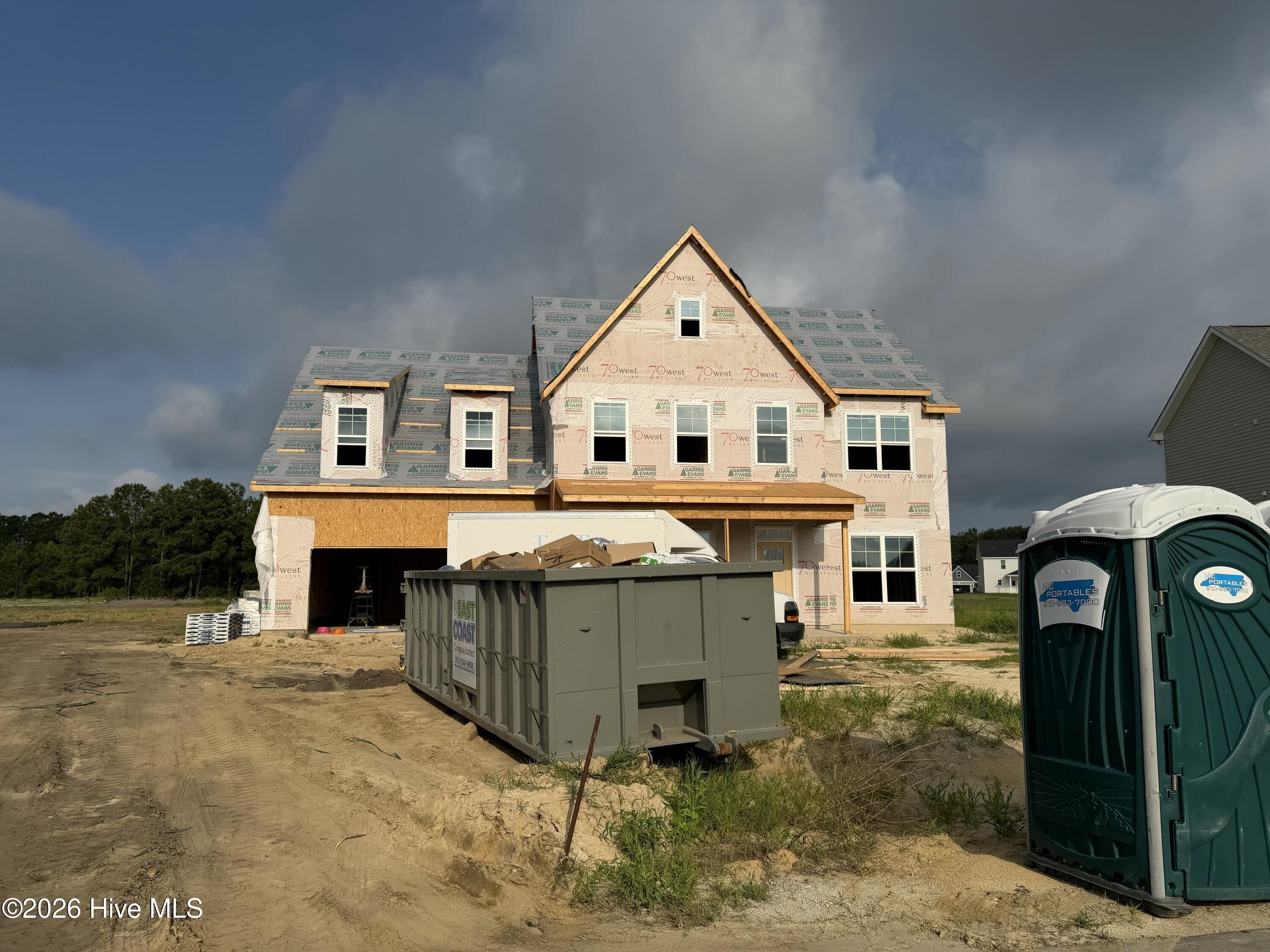812 Tupelo Tree Drive. Hubert, NC 28539
