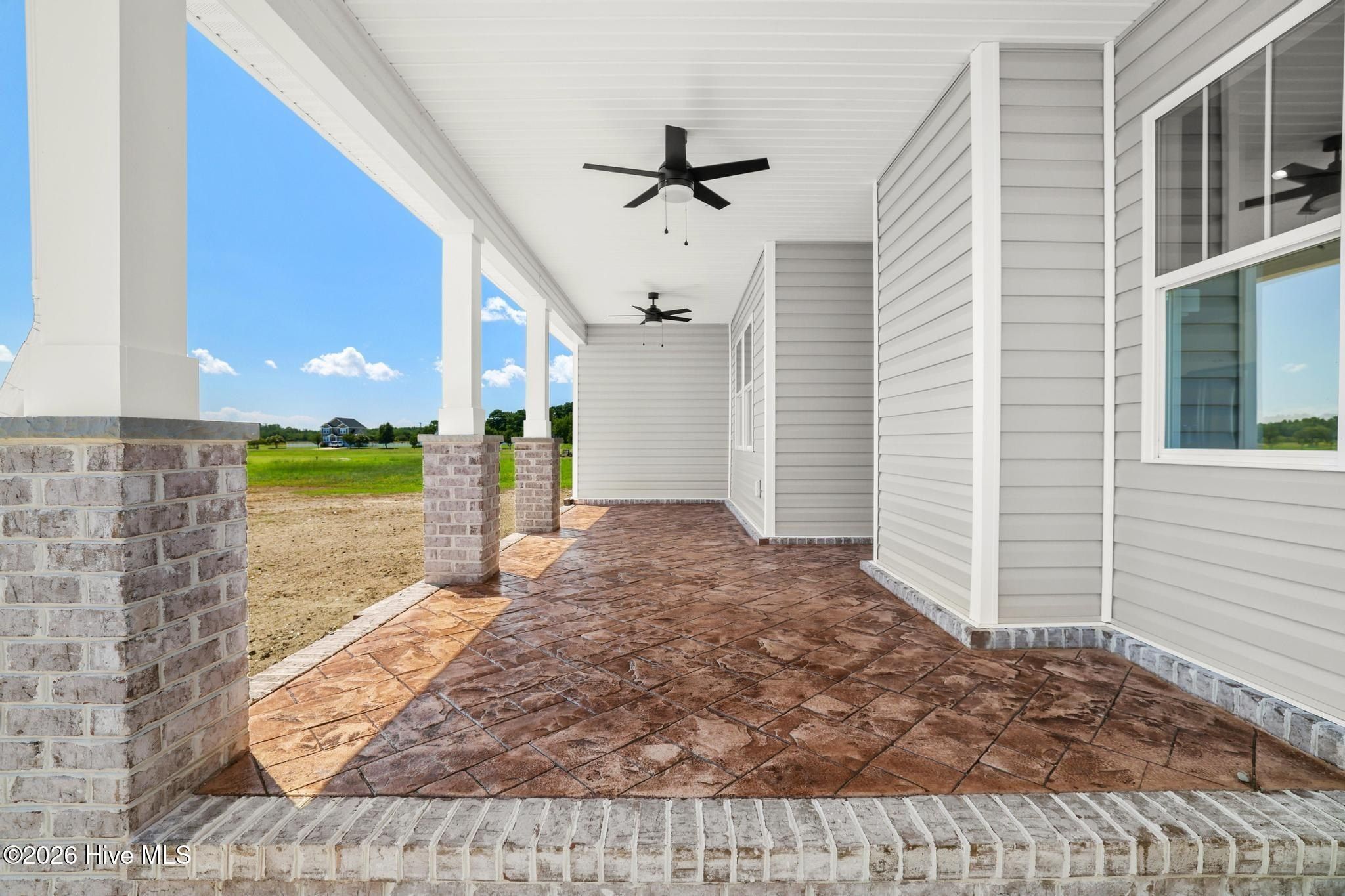 120 Colington Circle. Aydlett, NC 27916