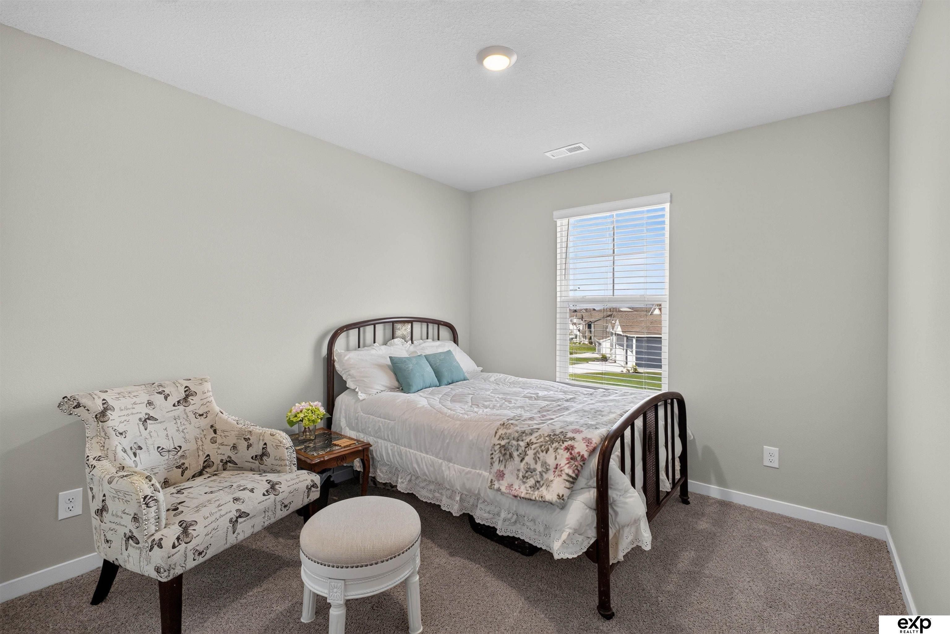17675 Rose Lane Road. Omaha, NE 68136