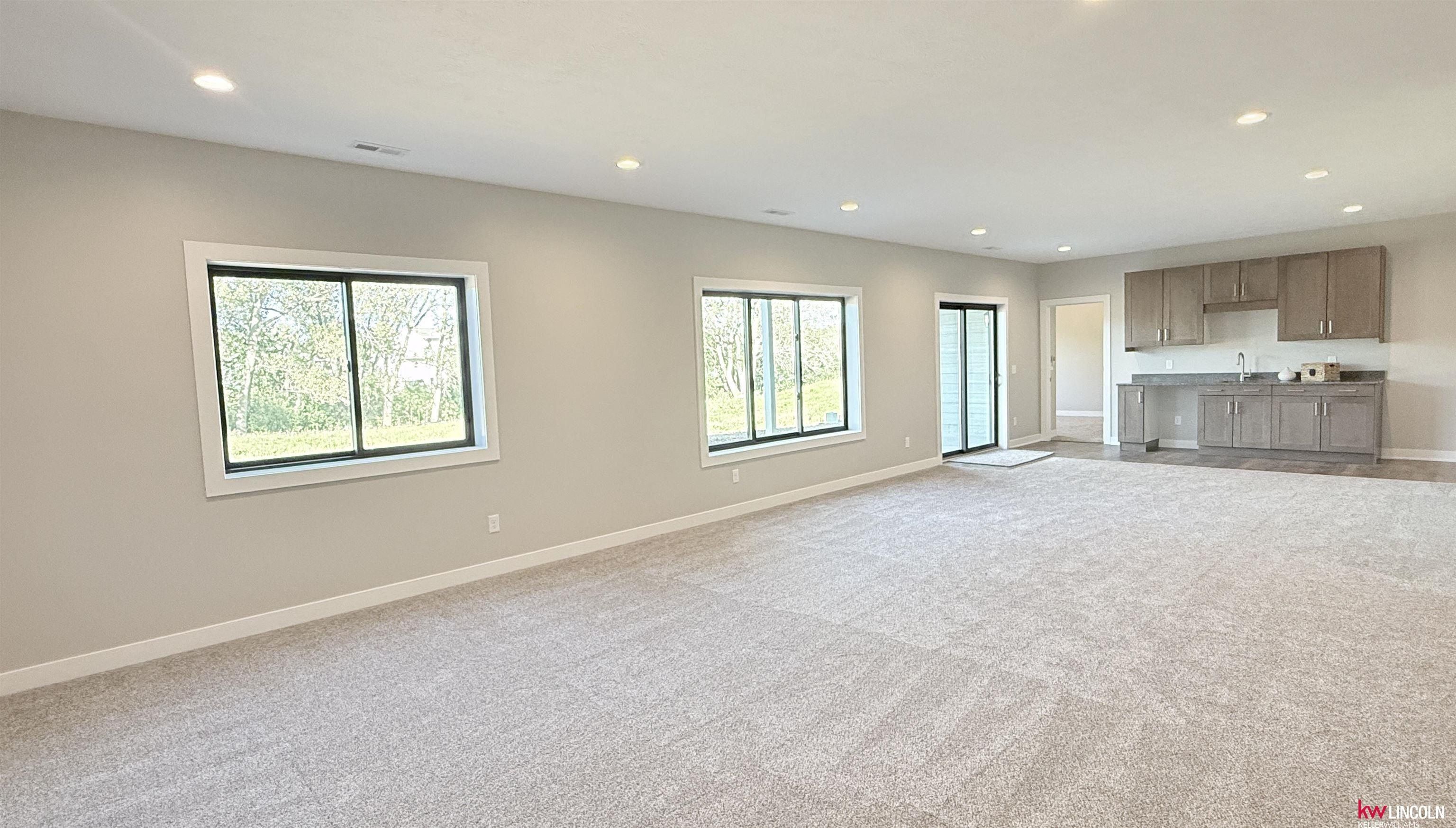 Evergreen Road. Bennet, NE 68317