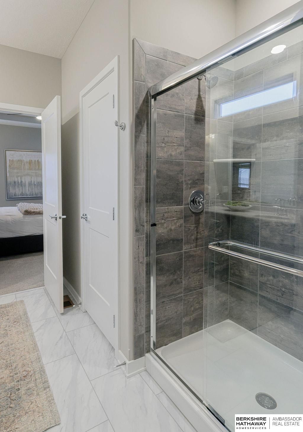 18407 Sage Street. Omaha, NE 68136