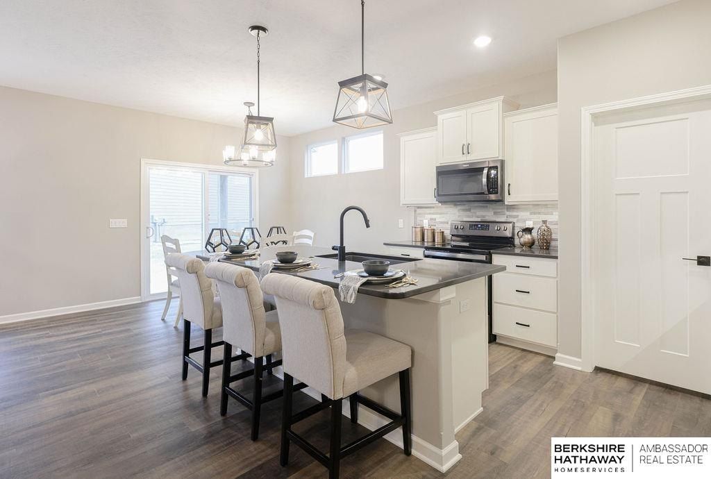 18403 Sage Street. Omaha, NE 68136